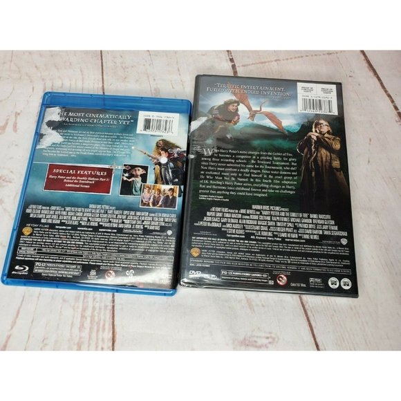 Harry Potter Sméagol The Two Tower Statue, Blu-ray And DVD Bundle - Picture 11 of 12